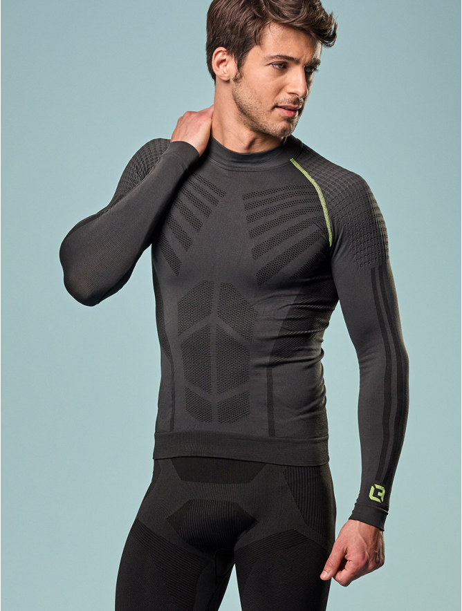 Top negro cuello alto shop